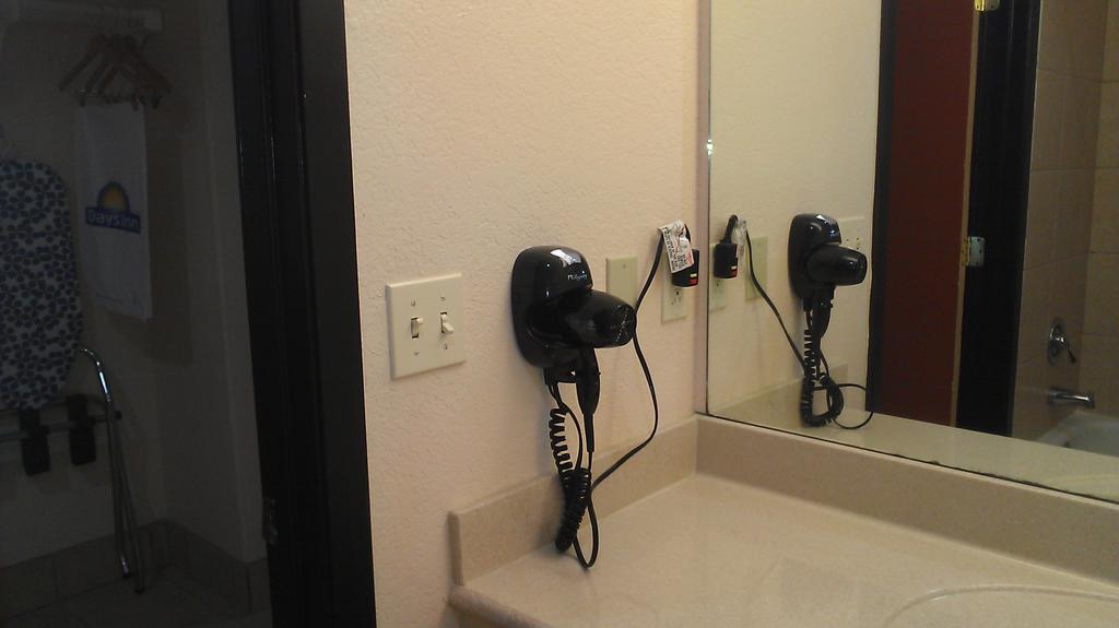 Robinson Inn And Suites エクステリア 写真
