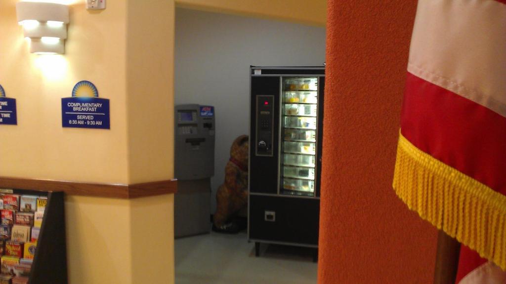 Robinson Inn And Suites エクステリア 写真