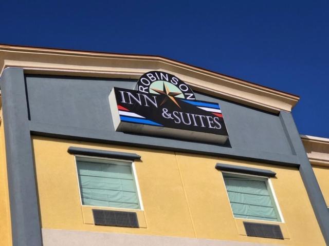 Robinson Inn And Suites エクステリア 写真